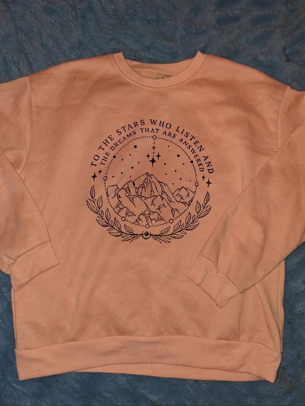 Peach Mountain Graphic Crewneck Sweatshirt